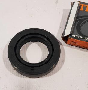 Сальник переднего редуктора Chevrolet TrailBlazer 2001-2009 Timken 710491; 12471586; 12471680; 26053322