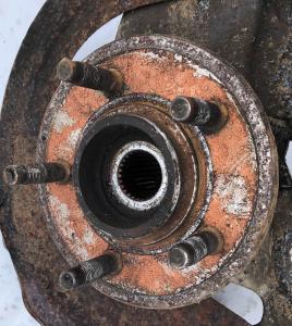 Ступица передняя Lincoln Navigator / Expedition 2007-2009 7L1Z 1104 F ; 7L14 1A148 AA ; 7L14 2B663 AE