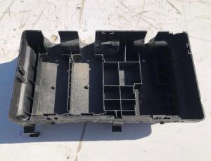 Кронштейн блока предохранителей Chevrolet Express 2003-2007 25760043 ; 25750683 ; 15751908 ; 15221238